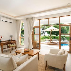 Grand Beachfront Villa